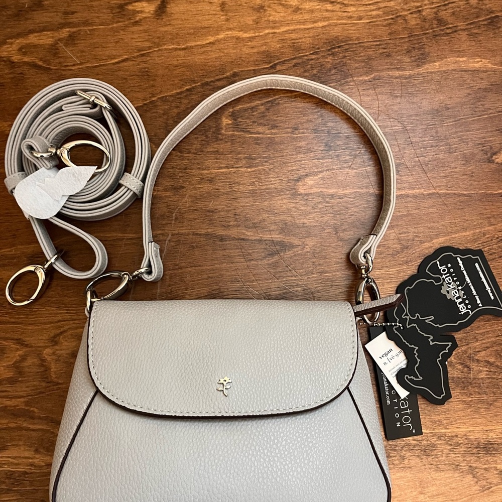 Elegant Gray Leather Crossbody Bag